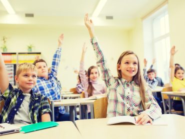 Die mündliche Mitarbeit verbessern – 8 Tipps für bessere Noten