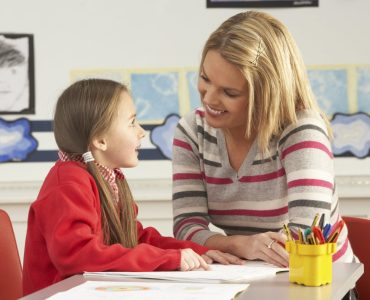 Nachhilfe_14307622_omgimages-min iStock.com/omgimages